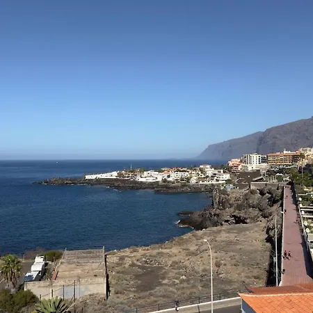 Taucho 303 Puerto de Santiago (Tenerife)